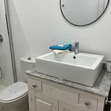 Cornelia's 1b Primera Linea De Playa Apartment *